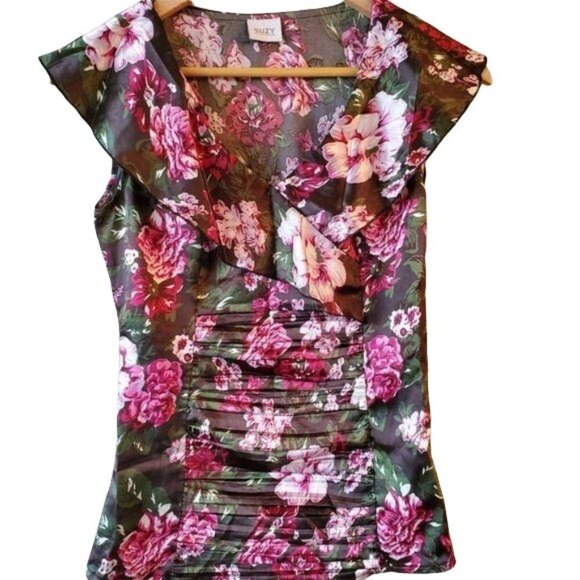 Floral Garden  Suzy Shier Faux Wrap Blouse - Picture 1 of 4
